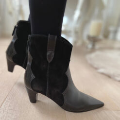Tory Black
