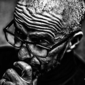 In conclusione, fratelli, tutto quello che è vero, nobile, giusto, puro, amabile, onorato, quello che è virtù e merita lode, tutto questo sia oggetto dei vostri pensieri